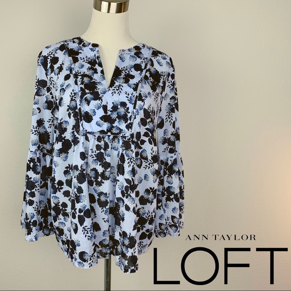 LOFT M blue floral‎ blouse with split neck